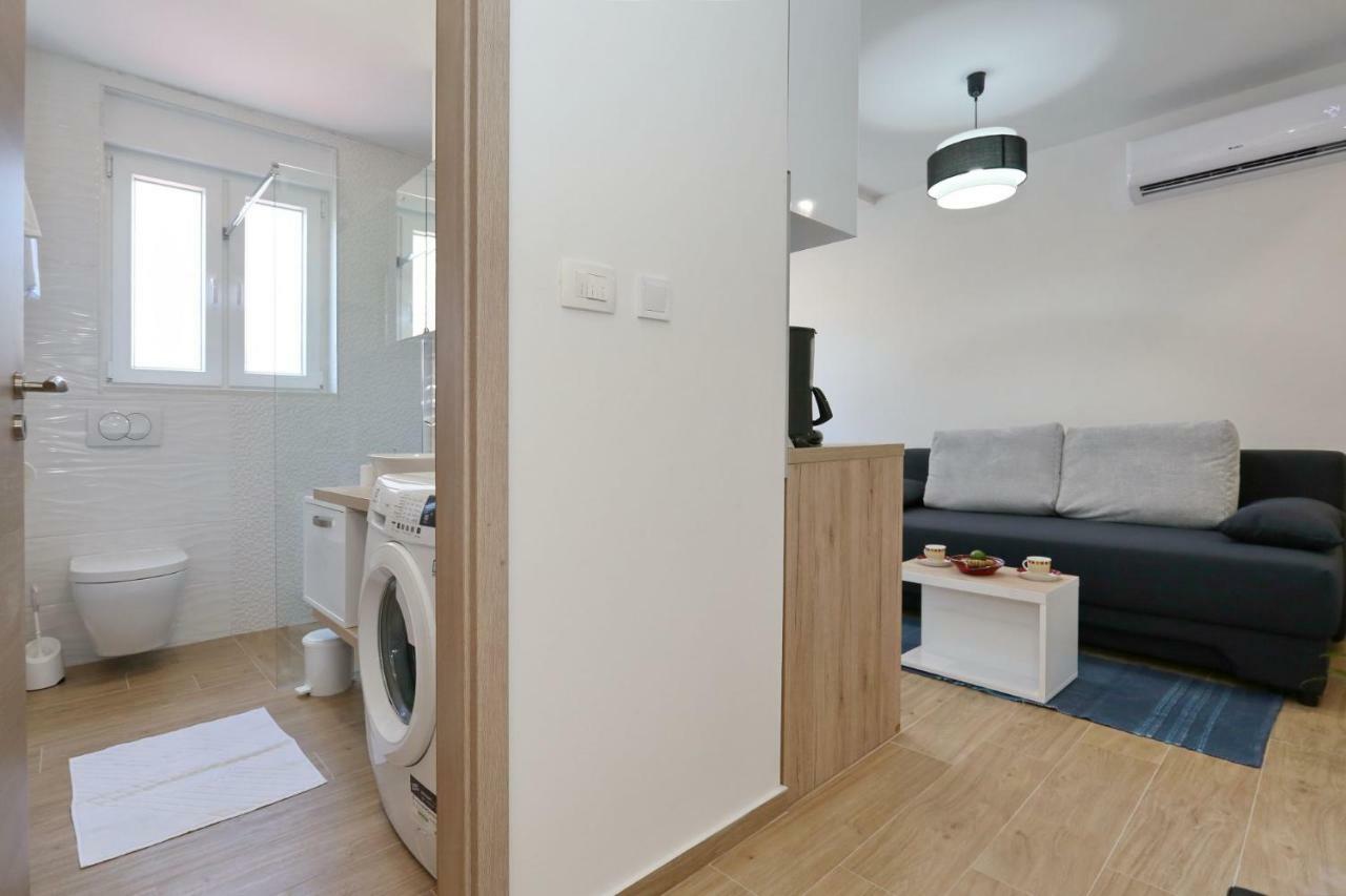 Two New Apartments By The Town Center Zadar Extérieur photo