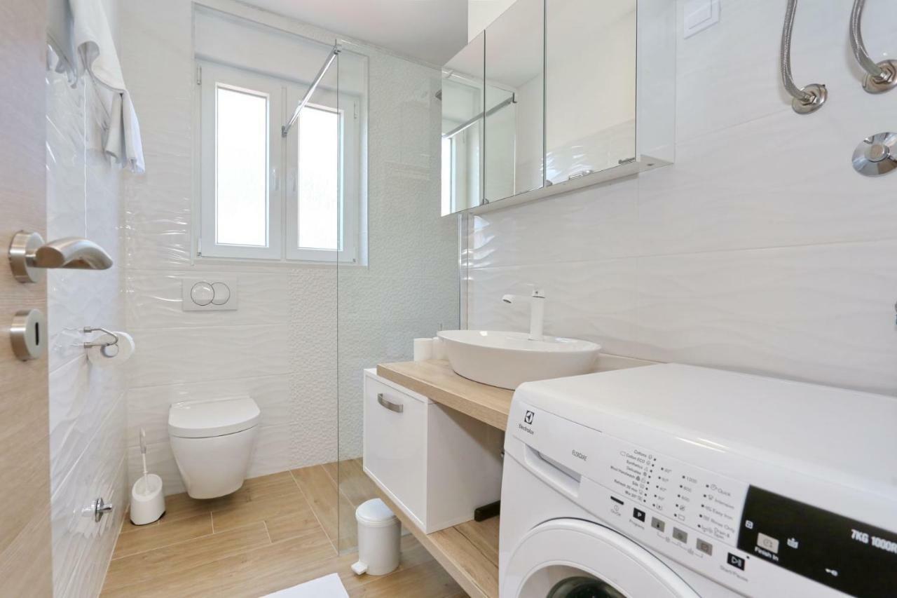 Two New Apartments By The Town Center Zadar Extérieur photo