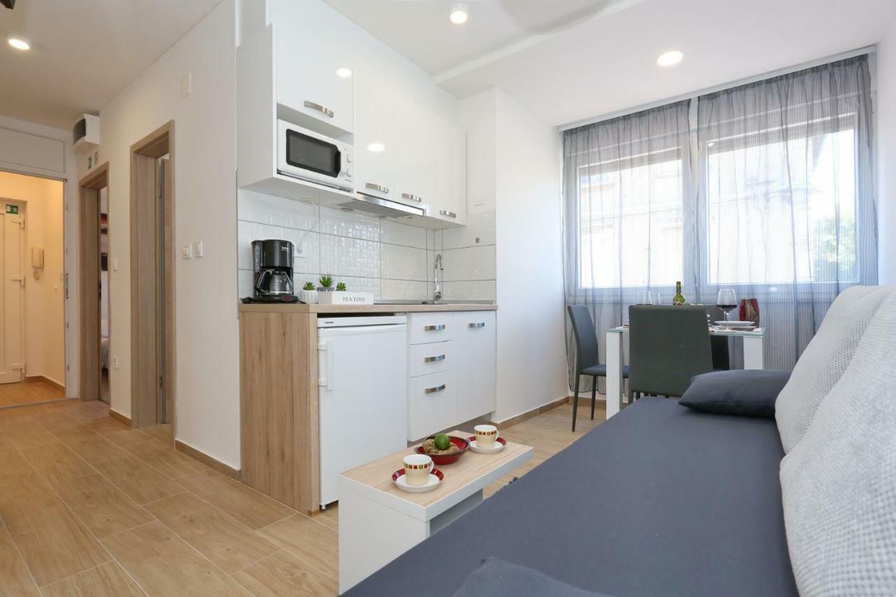 Two New Apartments By The Town Center Zadar Extérieur photo