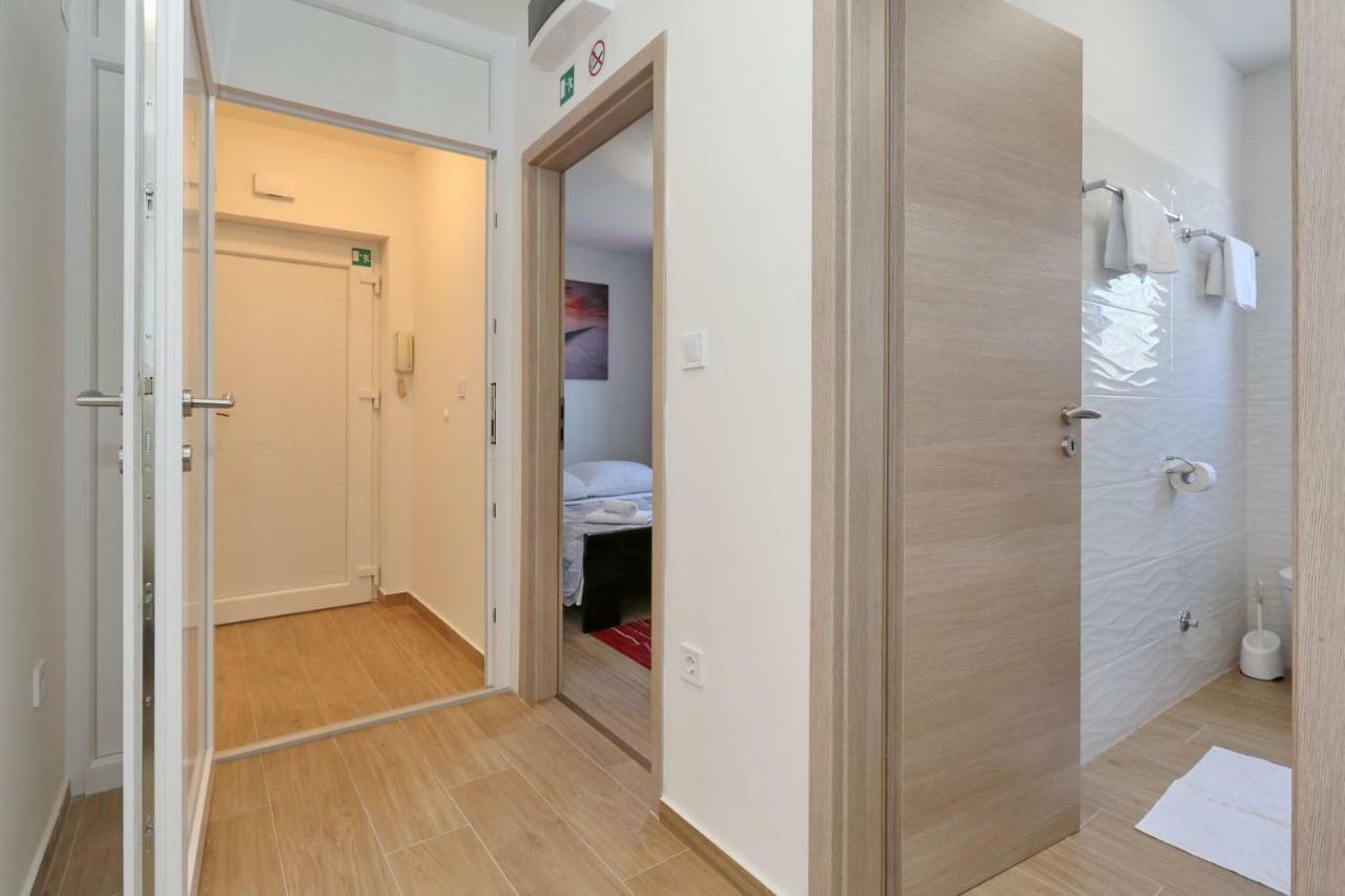 Two New Apartments By The Town Center Zadar Extérieur photo