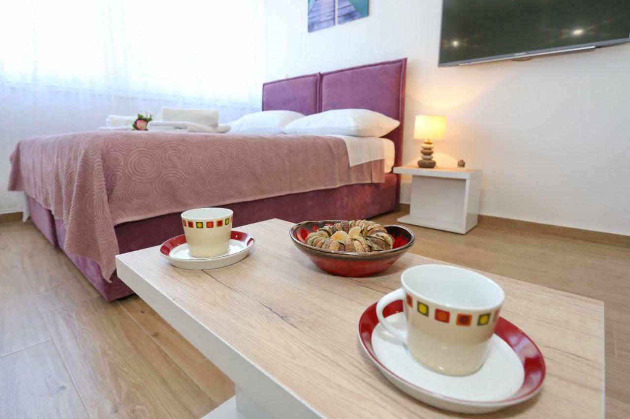 Two New Apartments By The Town Center Zadar Extérieur photo