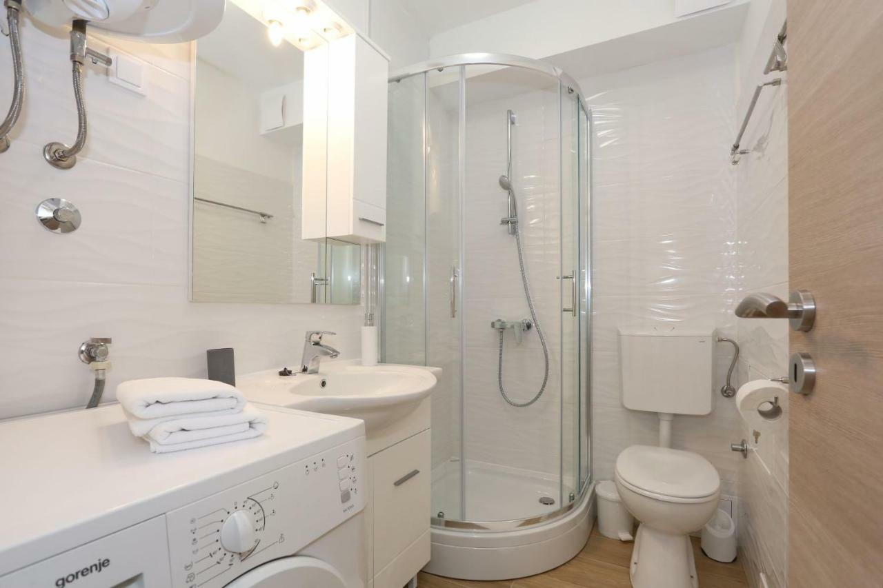 Two New Apartments By The Town Center Zadar Extérieur photo