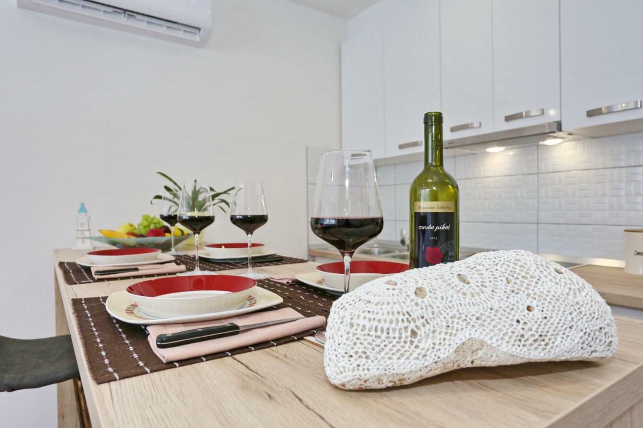 Two New Apartments By The Town Center Zadar Extérieur photo