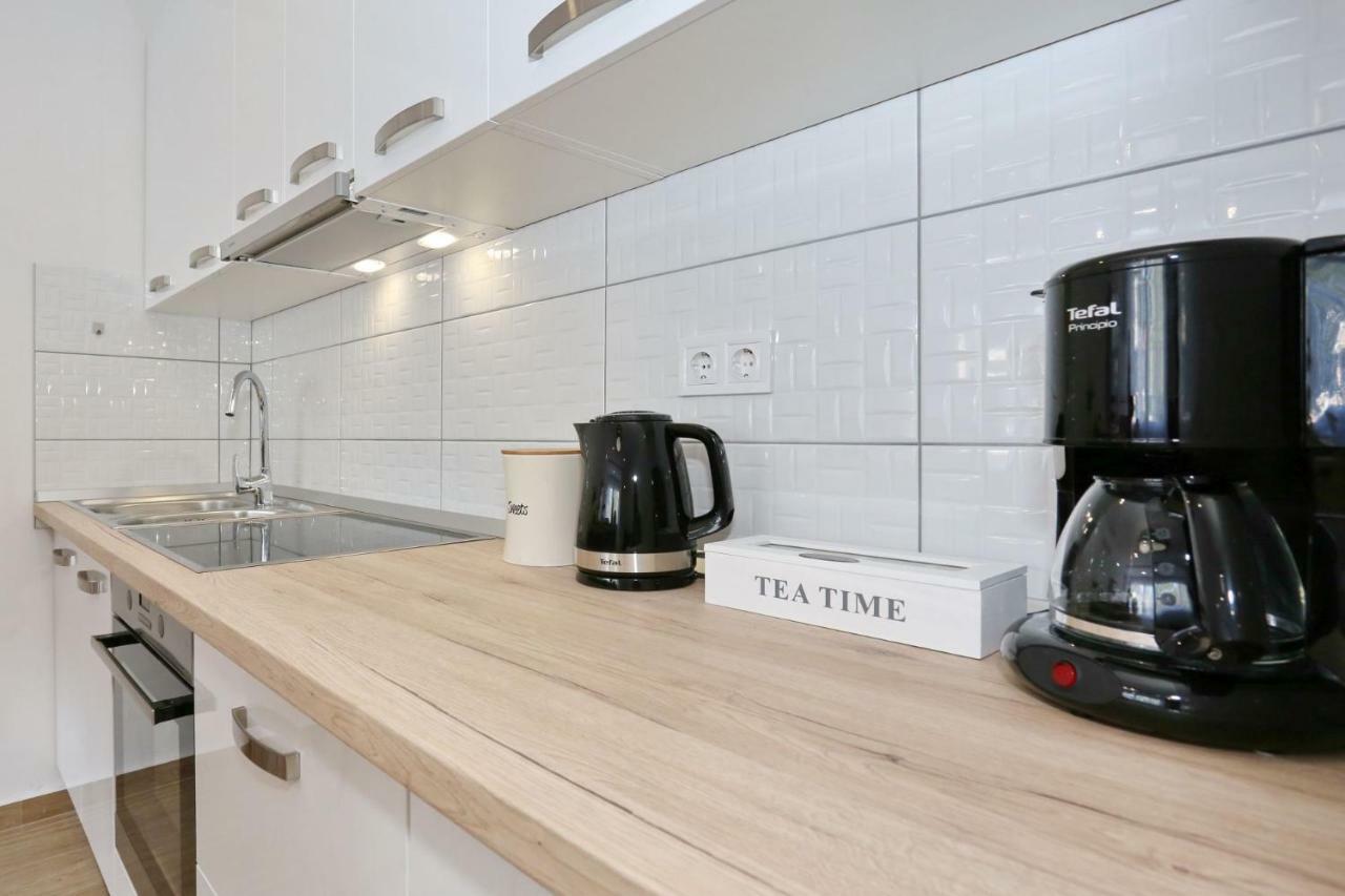 Two New Apartments By The Town Center Zadar Extérieur photo